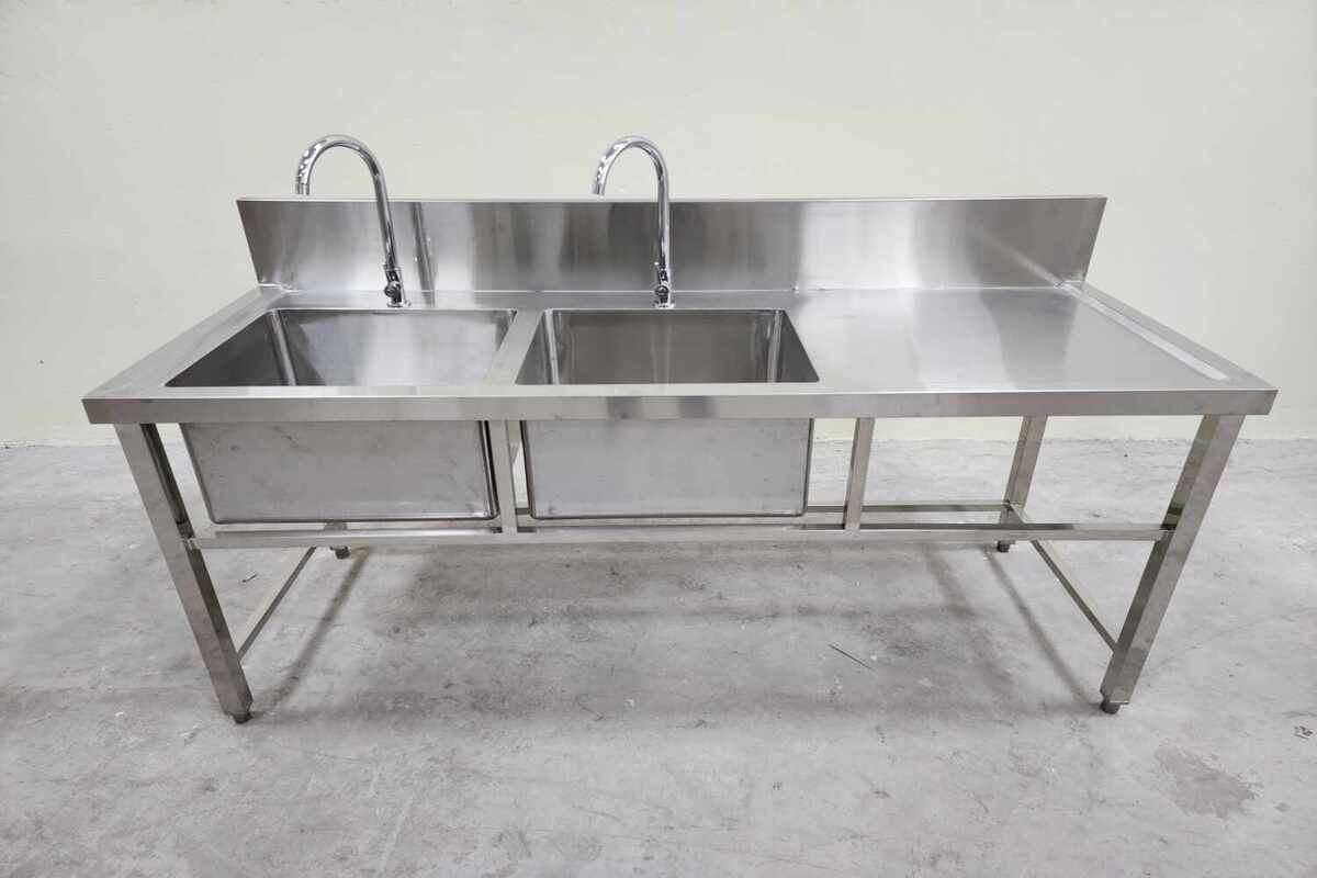 Nên Mua Chậu Rửa Công Nghiệp Chất Lượng Ở Đâu?