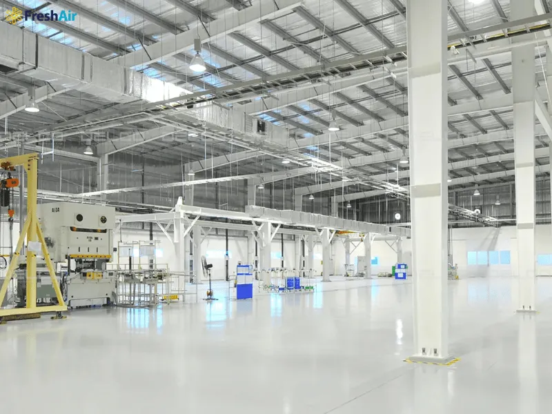 Các giải pháp như quạt công nghiệp hay hệ thống làm mát bằng hơi nước (Air Cooler) rất hiệu quả trong việc cải thiện môi trường làm việc chung Các giải pháp như quạt công nghiệp hay hệ thống làm mát bằng hơi nước (Air Cooler) rất hiệu quả trong việc cải thiện môi trường làm việc chung