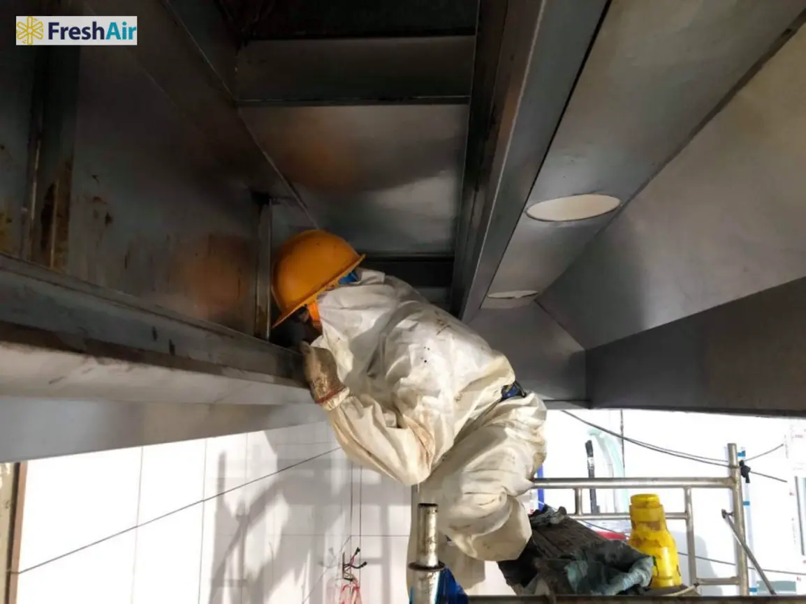 Nguy cơ cháy do dầu mỡ và lý do vệ sinh thường xuyên