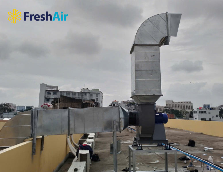 Lắp Đặt Hệ Thống Hút Khói Bếp Ăn Trường THCS Minh Đức 12 HT hut khoi bep Minh Duc 1