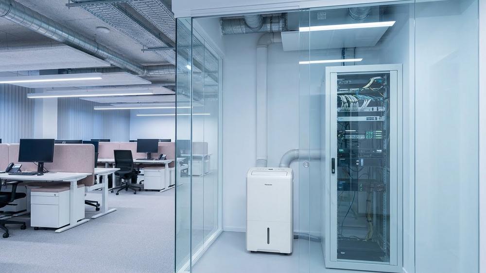 Máy Hút Ẩm Panasonic Cho Văn Phòng, Phòng It